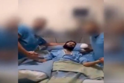 مستشفى “كابلان” يستدعي عاملين التقطا فيديو مع الأسير القواسمة