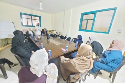 لجنة المبادرات والأنشطة في مجلس المرأة بمحافظة الشمال ينفذ لقاءً توعوياً حول التأثير النفسي بعد الإصابة بسرطان الثدي