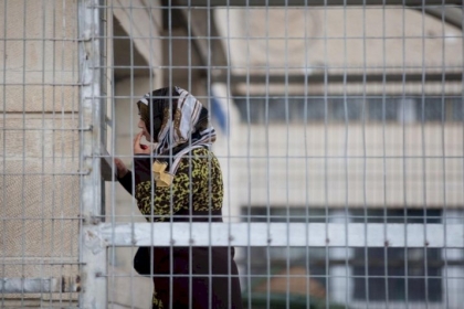 شؤون الأسرى: 32 أسيرة يعشن ظروفا حياتية صعبة في سجون الاحتلال