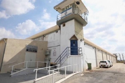 نادي الأسير: عمليات تخريب وتدمير في مقتنيات وكانتينا الأسرى الذين تم نقلهم من سجن "ريمون" إلى "جلبوع"