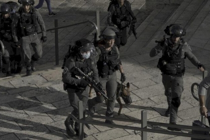 الاحتلال يخطر بوقف البناء في منزل جنوب بيت لحم