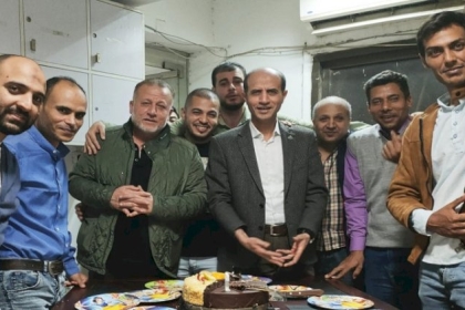 في ذكرى انطلاقتها السادسة .... وفد من تيار الإصلاح الديمقراطي يزور مقر قناة الكوفية