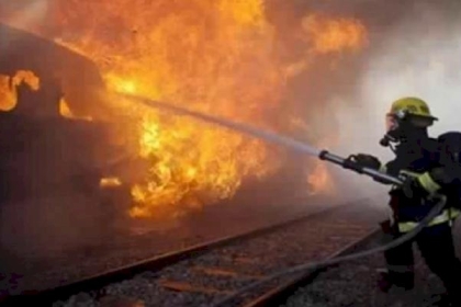 الدفاع المدني يتمكن من إخماد حريق اندلع في محطة لتعبئة الوقود شمال غزة