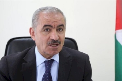 اشتية: منحة الجزائر ستخفف من حدة الأزمة المالية للحكومة