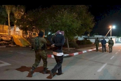 الاحتلال يعتقل 4 شبان من الطور وخامسا من القدس القديمة