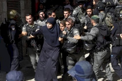 في الثامن من آذار...  الاحتلال ينتهك حقوق "الفلسطينيات" بتغييبهن خلف القضبان