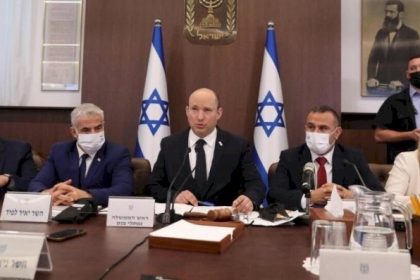 خلافات داخل حكومة الاحتلال بسبب متحور "أوميكرون"