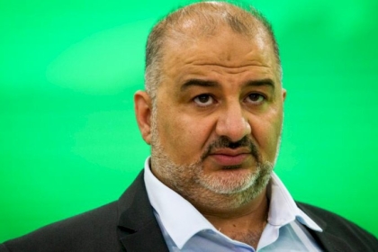 منصور عباس يتبنى "قانون القومية": إسرائيل يهودية وهكذا ستبقى