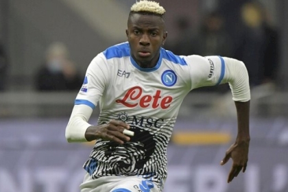 كأس أمم إفريقيا.. نجم نابولي، أوسيمن، على رأس قائمة منتخب نيجيريا
