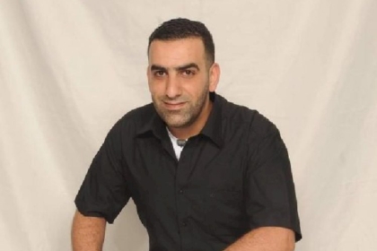 الاحتلال يجدد الإداري للأسير محمود عياد للمرة الرابعة