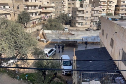   بلدية الاحتلال تقتحم العيساوية وتتمركز في محيط مسجد التقوى وهو قيد الإنشاء
