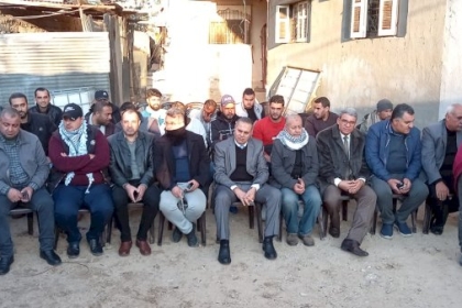 بالصور.. حركة فتح بمحافظة رفح تنظم زيارة لعائلة الشهيد القائد عبدالله قشطة