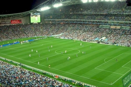 موعد مباريات اليوم الإثنين والقنوات الناقلة