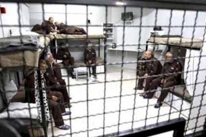 500 معتقل إداري يواصلون مقاطعة محاكم الاحتلال لليوم الـ 98