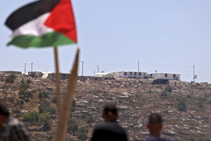 موقع عبري: بلورة اتفاق إسرائيلي لإعادة المستوطنين إلى جبل صبيح في بيتا