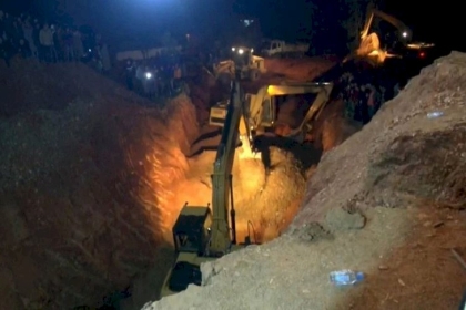 بعد 5 أيام.. إخراج الطفل ريان من البئر متوفيا