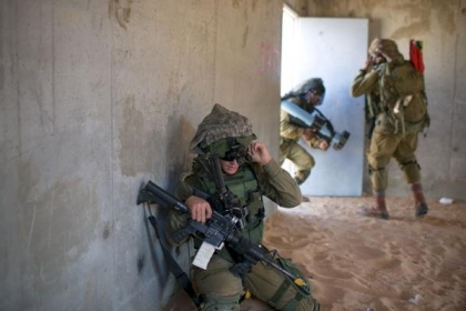 مناورة عسكرية إسرائيلية مفاجئة على حدود غزة