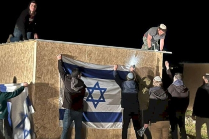 دعوات فلسطينية للتصدي ..  مستوطنون يقيمون بؤرة قرب رهط