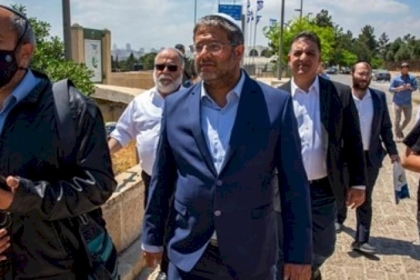 عضو كنيست تدعو لمعاقبة معلمين من الداخل المحتل زاروا ضريح الشهيد عرفات