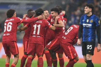 بالفيديو: ليفربول يحسم موقعة إنتر ميلان والبايرن ينجو من الخسارة