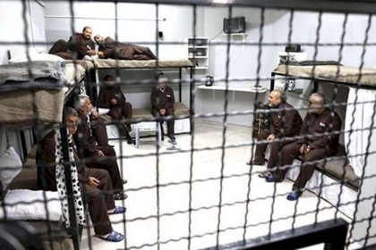 سلطات الاحتلال تفرج عن أسير من أم الفحم بعد قضائه 20 عاما في الأسر