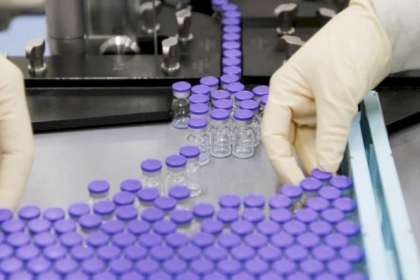 الصين تتبرع بـ200 ألف جرعة من لقاحات كورونا لصالح اللاجئين الفلسطينيين