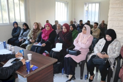 لجنة التعبئة الفكرية بالمحافظة الوسطى تنظم  لقاء حول " تداعيات وانعكاسات المؤتمر الثامن على وحدة حركة فتح "