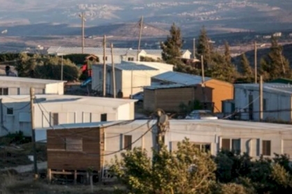 مستوطنون يُقيمون بؤرة استيطانية جديدة في أريحا