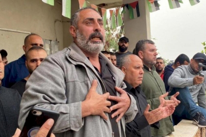 والد الشهيد رعد حازم يرفض تسليم نفسه للاحتلال