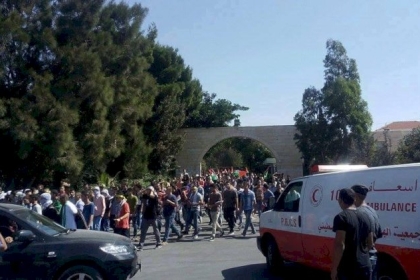 اصابة طاليين برصاص الاحتلال بعد اقتحام حرم جامعة خضوري بطولكرم