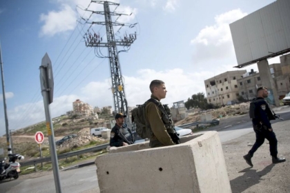 الإدارة الأمريكية تدعو الإسرائيليين والفلسطينيين إلى تخفيف حدة التصعيد بالضفة