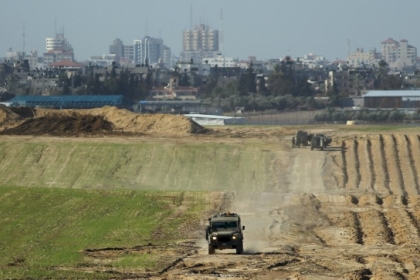 قوات الاحتلال تطلق النار صوب أراضي المواطنين الزراعية شرق بلدة خزاعة بخانيونس