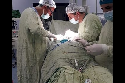 غزة: إجراء 7 عمليات جراحية ذات مهارة عالية لفتح شرايين بطرق القسطرة الطرفية المختلفة