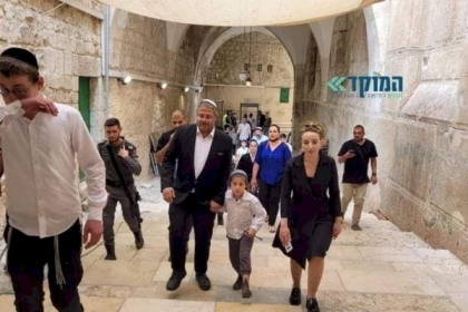 المتطرف بن غفير يقتحم المسجد الإبراهيمي