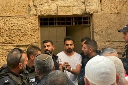 الاحتلال يعتدي على شاب مصري أثناء تواجده في المسجد الأقصى