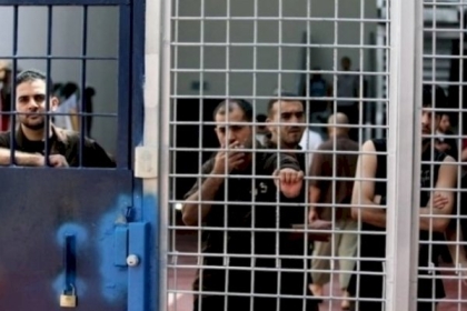 نقل الأسير الفلسطيني «عواودة» للمستشفى لخطورة وضعه الصحي