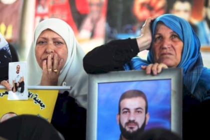 إلغاء زيارة أهالي أسرى غزة بسبب إغلاق "إيرز"