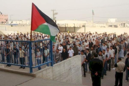 بعد انقطاع لأكثر من شهرين.. انتظام العملية التعليمية في مدارس الضفة الغربية