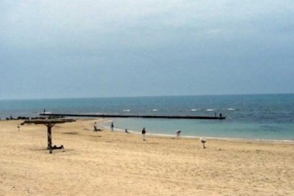 إغلاق شاطئ زيكيم بسبب  تلوث مياه البحر نتيجة الصرف الصحي الذي يضخ من جهة قطاع غزة