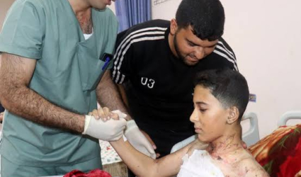 استهداف خيام النازحين بخان يونس وعمليات تفجير لمنازل شرق غزة