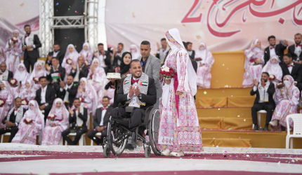 ثوب الفرح 2".. غزة تنتصر للحياة بعرس جماعي يضم 300 عريس وعروس بدعم إماراتي