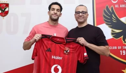 الأهلي المصري يُجدد عقد حارسه مصطفى شوبير