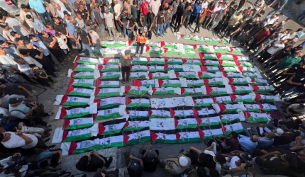 الدفاع المدني ينتشل 100 جثمان في غزة معظمهم أطفال ونساء