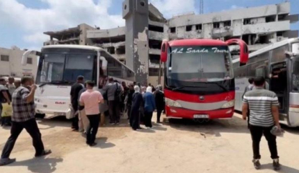 شركات الباصات في قطاع غزة تعلن توقف نقل الموظفين