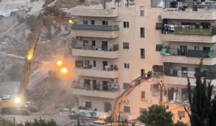 الاحتلال يهدم بناية سكنية من 5 طوابق في بلدة الطور بالقدس