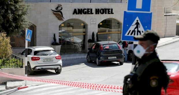 رياض العملة يحقق حلم طفولته بامتلاك سيارة كلاسيكية