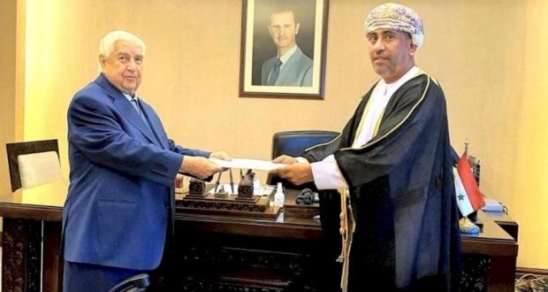 خلال تقديم أوراق اعتماد سفير عمان في سوريا