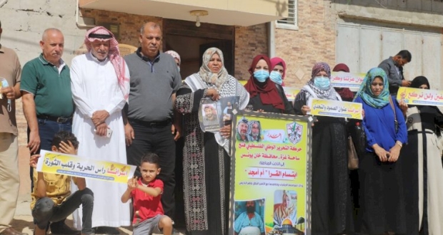 خانيونس: كوادر حركة فتح يتضامنون مع ابتسام القرا المضربة عن الطعام