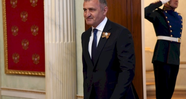 رئيس جمهورية أوسيتيا الجنوبية