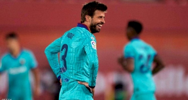 بيكيه باق مع برشلونة حتى 2024